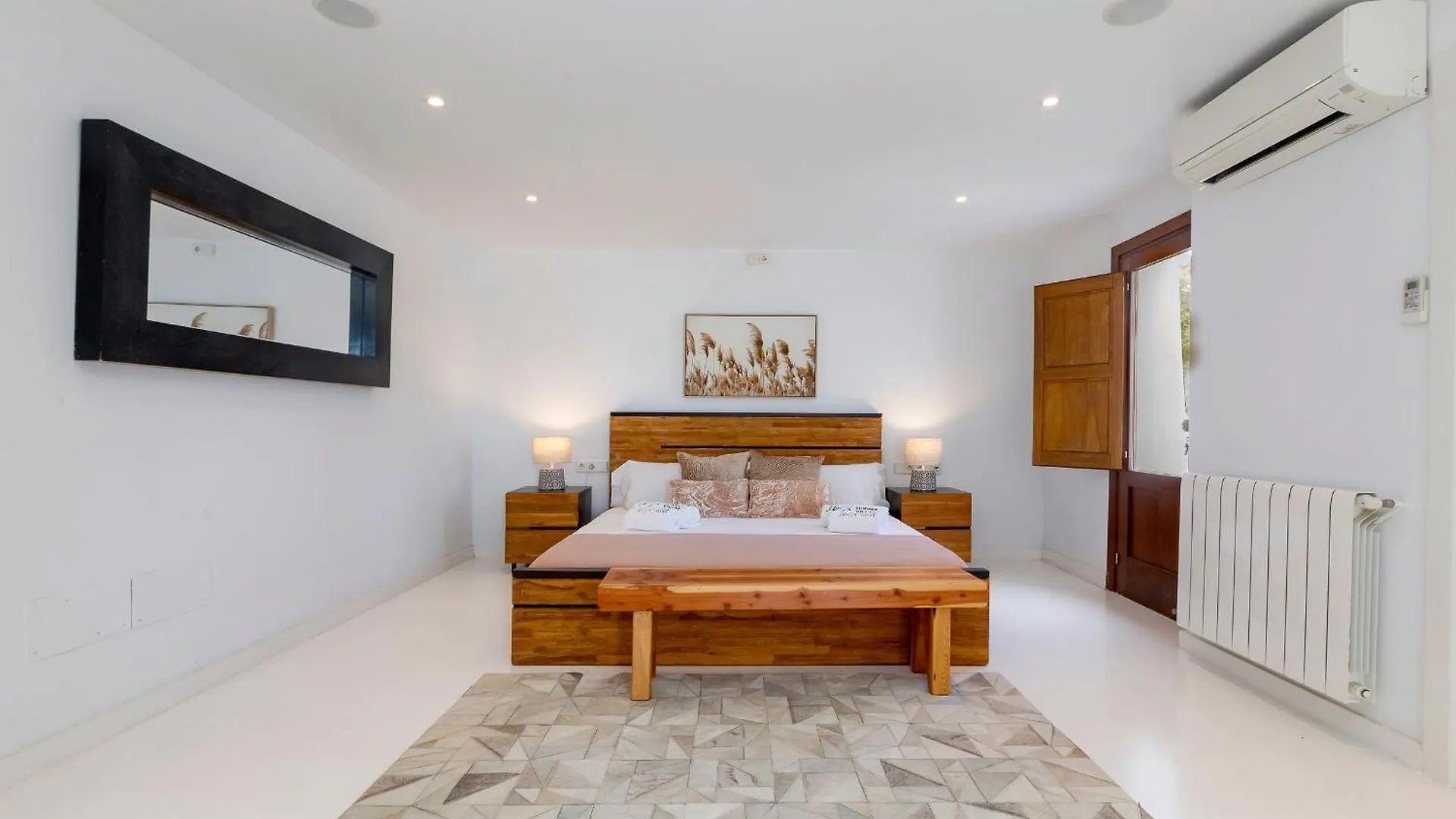 Villa Near Ibiza Town Sleeps 11 To 13 Guests Can Furnet